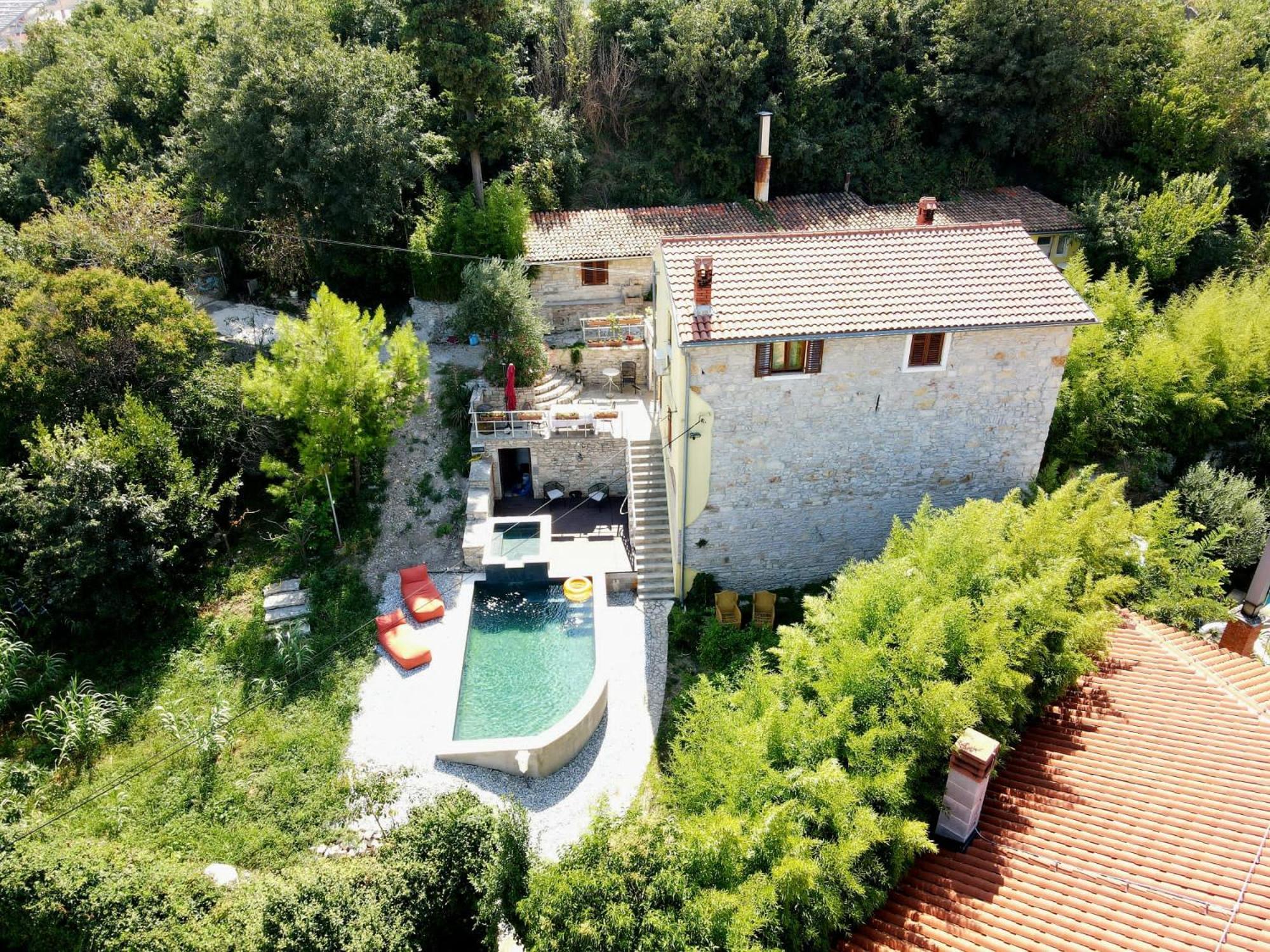 Apartments Kastel Pula Exterior photo