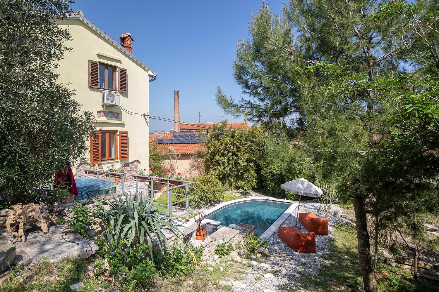 Apartments Kastel Pula Exterior photo